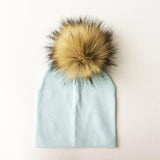 BEABY - Bonnet avec Pompon pour Bébé Accessoires Enfant Bleu Clair - Pompon Foncé - Parents Sereins