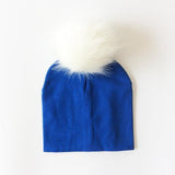 BEABY - Bonnet avec Pompon pour Bébé Accessoires Enfant Bleu - Pompon Blanc - Parents Sereins