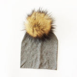 BEABY - Bonnet avec Pompon pour Bébé Accessoires Enfant Gris - Pompon Foncé - Parents Sereins