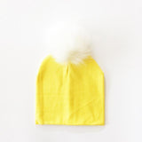 BEABY - Bonnet avec Pompon pour Bébé Accessoires Enfant Jaune - Pompon Blanc - Parents Sereins