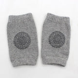Genouillères Anti-Dérapantes Pour Bébé - Kneeby Accessoires Bébé GRIS - Parents Sereins