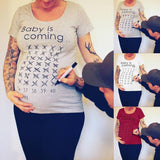 T-Shirt de Grossesse - Baby Is Coming T-Shirt de Grossesse Gris / S - Parents Sereins